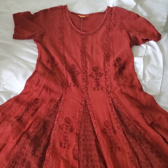 Sakkas dress - Picture 1 of 3